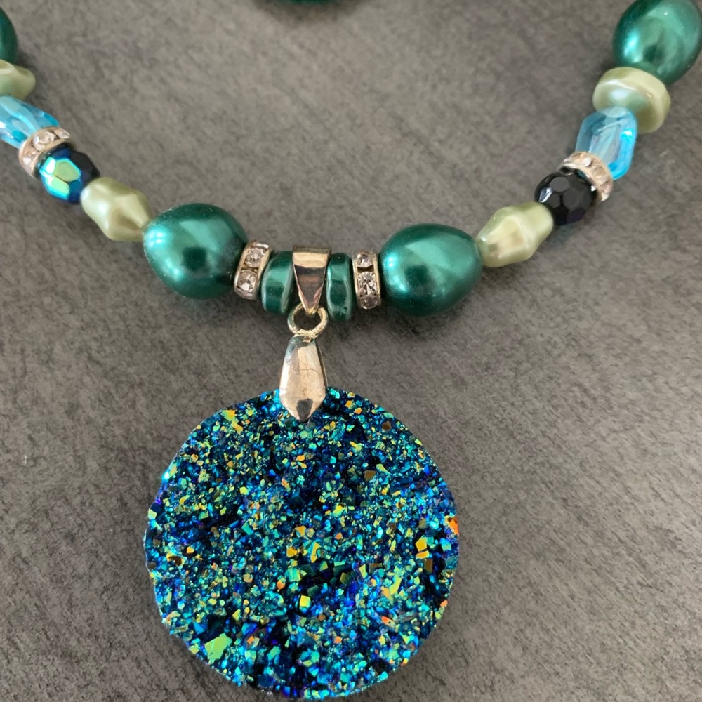 Necklace bracelet set - Picture 2 of 3